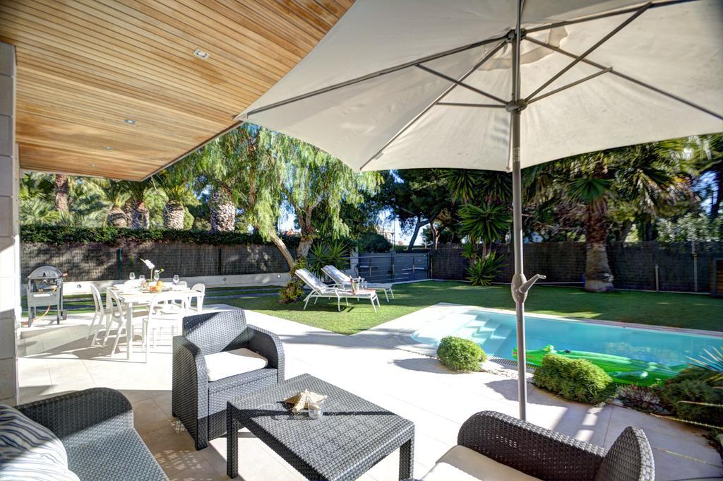 Villa Tarantino Sitges Exterior photo